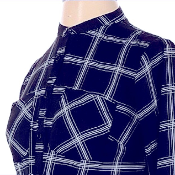 ⭐️HP⭐️ LIZ LANGE MATERNITY Black White Plaid Button-Up Womens Large - Picture 2 of 8